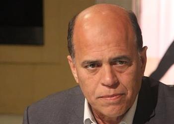 هشام يكن يهاجم فاروق جعفر تصريحاتك عار وتحملناك في بطولة 83