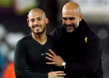 جوارديولا لاعبو مانشستر سيتي سيختارون قائدهم الجديد بعد رحيل ديفيد سيلفا