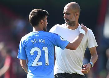 جوارديولا في وداع ديفيد سيلفا ننتظر عودته لينال الاحتفاء الذي يستحقه مع مانشستر سيتي