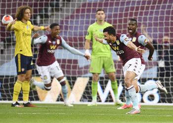 جماهير أستون فيلا تتغنى بـ تريزيجيه الإعلام الفاسد يتجاهله ويصنع أبطالا من عارضي الأزياء