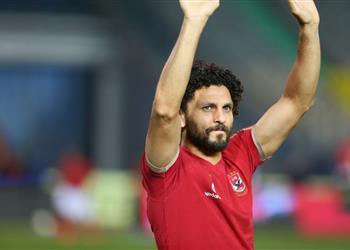حسام غالي يختار تشكيل الاهلي التاريخي