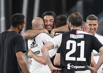 بوفون فخور بتحقيق اللقب العاشر في يوفنتوس بعدما س رق من قبل