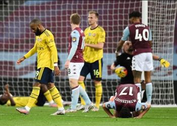 آرسنال يمنح مدافعه الضوء الأخضر للرحيل في انتقالات الصيف