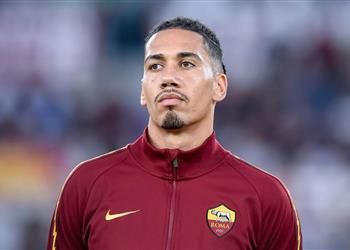 سمولينج يشعل المنافسة بين 4 أندية إيطالية في ميركاتو الصيف