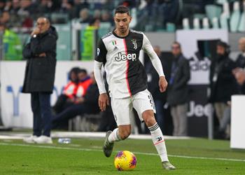 بعد فشل ضم دي تشيليو لاعب مانشستر يونايتد على رادار برشلونة