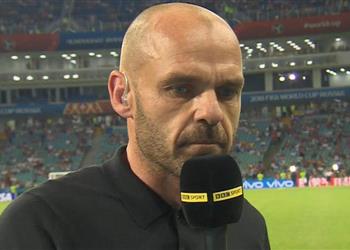 لاعب ليفربول السابق لا ي مكن المقارنة بين كيران تيرني وروبرتسون