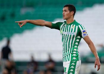 إذاعة إسبانية ليفربول يقدم عرض ا لضم عيسي ماندي