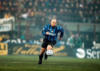 الظاهرة رونالدو شعرت بالخيانة من إنتر ميلان بعد تجاهل رغبتي