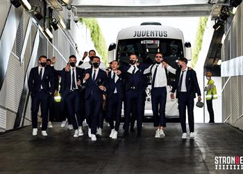 بالفيديو تحت أنظار رونالدو روما يفوز على يوفنتوس بثلاثية وي فسد حفل التتويج