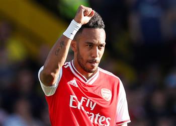 أوباميانج يشترط صفقات قوية لتجديد عقده مع آرسنال أبرزها لاعب برشلونة