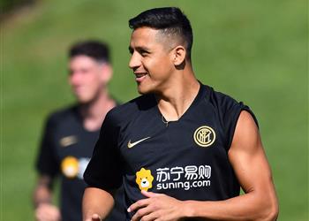 إنتر ميلان يحسم موقف سانشيز من البقاء أو العودة إلى مانشستر يونايتد