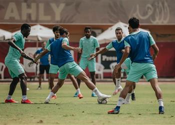 فايلر يمنح لاعبي الأهلي راحة من التدريبات غد ا