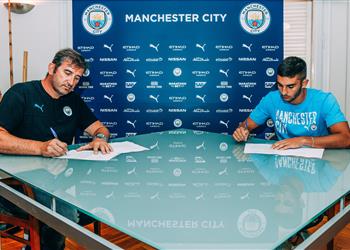 فيران توريس بعد انتقاله لـ مانشستر سيتي اللعب تحت قيادة جوارديولا حلم