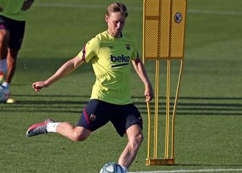 دي يونج برشلونة أمامه 4 مباريات حاسمة للتتويج بدوري أبطال أوروبا