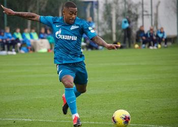 مالكوم يدافع عن آرثر ويؤكد كوتينيو من أفضل لاعبي العالم