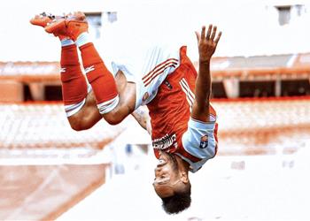 سكاي آرسنال يتوصل لاتفاق مع أوباميانج لتجديد عقده