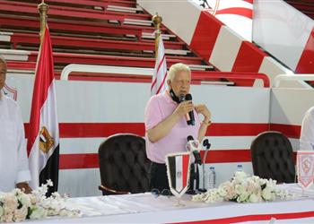 مرتضى منصور الزمالك سيفوز بالدوري إذا لعب بنفس أدائه أمام المصري