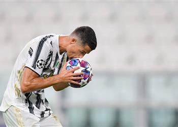 كريستيانو رونالدو يكسر رقم ا قياسي ا استمر 95 عام ا