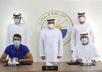 رسميا الشارقة الإماراتي يعلن ضم لاعب يد الأهلي