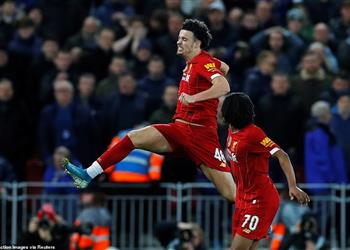 فيديو نجم ليفربول الشاب يفوز بجائزة أفضل هدف في كأس الاتحاد الإنجليزي