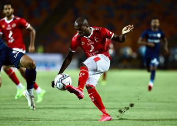 بالفيديو الأهلي يضم إنبي لضحاياه في الدوري بثنائية معلول وهاني