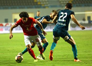 بالفيديو محمد هاني يسجل بـ الرأس هدف الأهلي الأول أمام إنبي