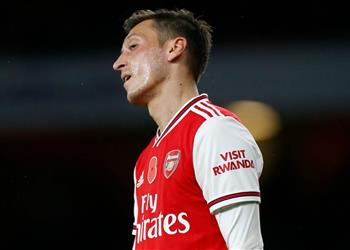 آرسنال يسعى لإغراء أوزيل مالي ا لإجباره على الرحيل
