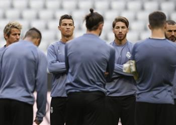 لاعب ريال مدريد السابق يعود لكرة القدم بعد عام من الابتعاد