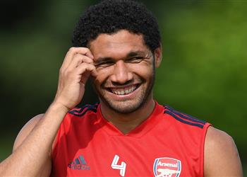 طرابزون سبور يتخذ قرار ا بشأن صفقة محمد النني