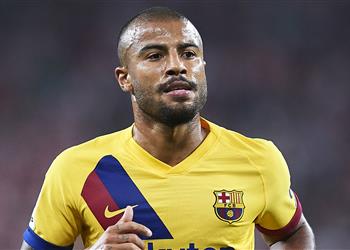 برشلونة يحسم موقفه من مستقبل رافينيا