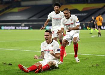 فيديو إشبيلية يتخطى وولفرهامبتون ويضرب موعد ا مع مانشستر يونايتد في نصف نهائي الدوري الأوروبي