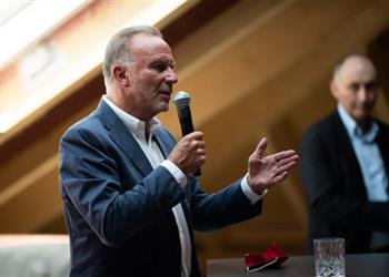 بعد كوتينيو وتياجو بايرن ميونخ يلمح لرحيل نجم جديد