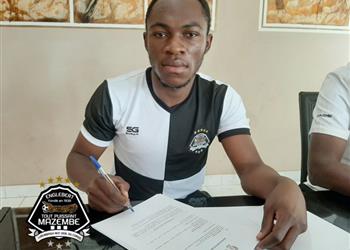 رسمي ا مازيمبي يعلن بيع موليكا لـ ستاندارد دو لياج البلجيكي