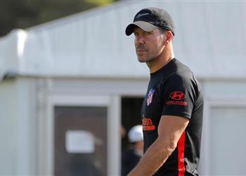 سيميوني مر وقت طويل على إقصاء أتلتيكو لـ ليفربول ولن أرد على مدرب لايبزيج