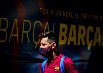 فيديو ميسي يعرج ويثير الشكوك بشأن مشاركته في مباراة برشلونة وبايرن ميونخ