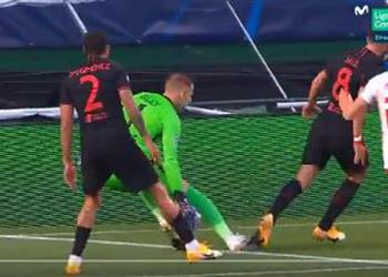 راديو ماركا يوضح هل استحق أتلتيكو مدريد ركلة جزاء أمام لايبزيج في دوري الأبطال