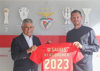 رسمي ا بنفيكا يتعاقد مع فيرتونخين بعد رحيله عن توتنهام