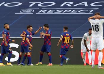 فيديو بالنيران الصديقة ألابا يسجل هدف برشلونة الأول أمام بايرن ميونخ