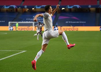 فيديو بيريسيتش يسجل هدف بايرن ميونخ الثاني أمام برشلونة