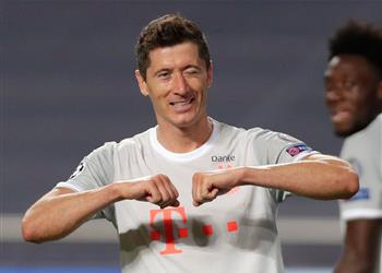 أول تعليق من ليفاندوفسكي بعد فوز بايرن ميونخ التاريخي أمام برشلونة