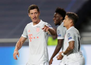 ليفاندوفسكي يدخل تاريخ دوري أبطال أوروبا بهدفه أمام برشلونة