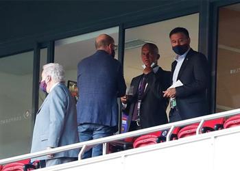 رئيس برشلونة يتفق مع بيكيه انتظروا قرارات حاسمة بعد السقوط أمام بايرن ميونخ