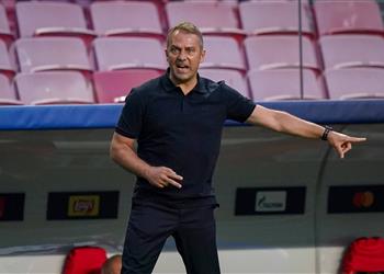 هانز فليك بعد إهانة برشلونة كنا نعلم مفتاح الفوز ويشيد بلاعب بايرن ميونخ