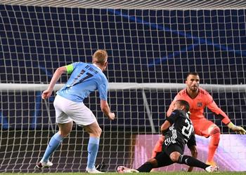 دي بروين يتفوق على كافة لاعبي الدوري الإنجليزي