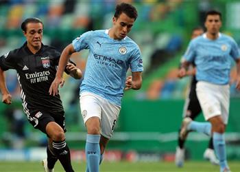 هدف برشلونة جارسيا يزيد التكهنات حول مستقبله مع مانشستر سيتي