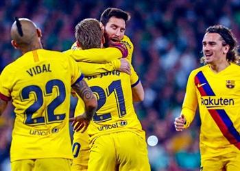 تقارير باريس سان جيرمان يتواصل مع نجم برشلونة