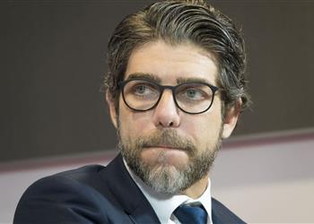 جونينيو بايرن ميونخ علمنا درس ا في كرة القدم أمام برشلونة