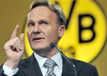 فاتسكه يحذر خصوم بايرن ميونخ لن يهزموكم فقط بل سيدمروكم