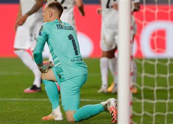 المصائب لا تأتي فرادى تير شتيجن يغيب عن برشلونة 4 أشهر