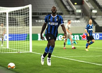 لوكاكو إشبيلية المرشح الأول للفوز بالدوري الأوروبي